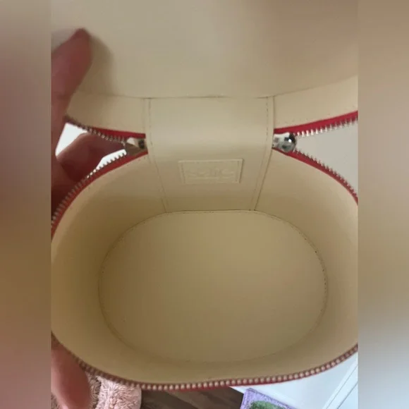 Saie Pink Makeup Travel Case - Picture 5 of 6